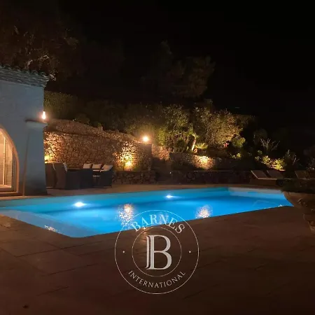 Villa La Lirra