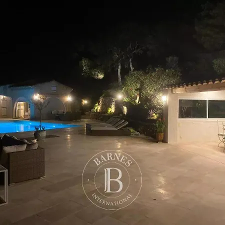 Villa La Lirra *